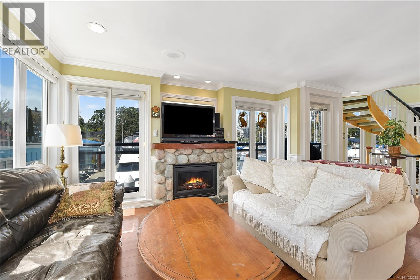 27 453 Head Street, Esquimalt