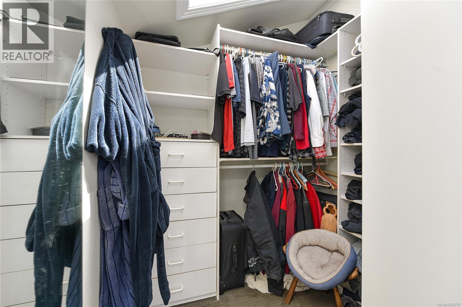 27 453 Head Street, Esquimalt