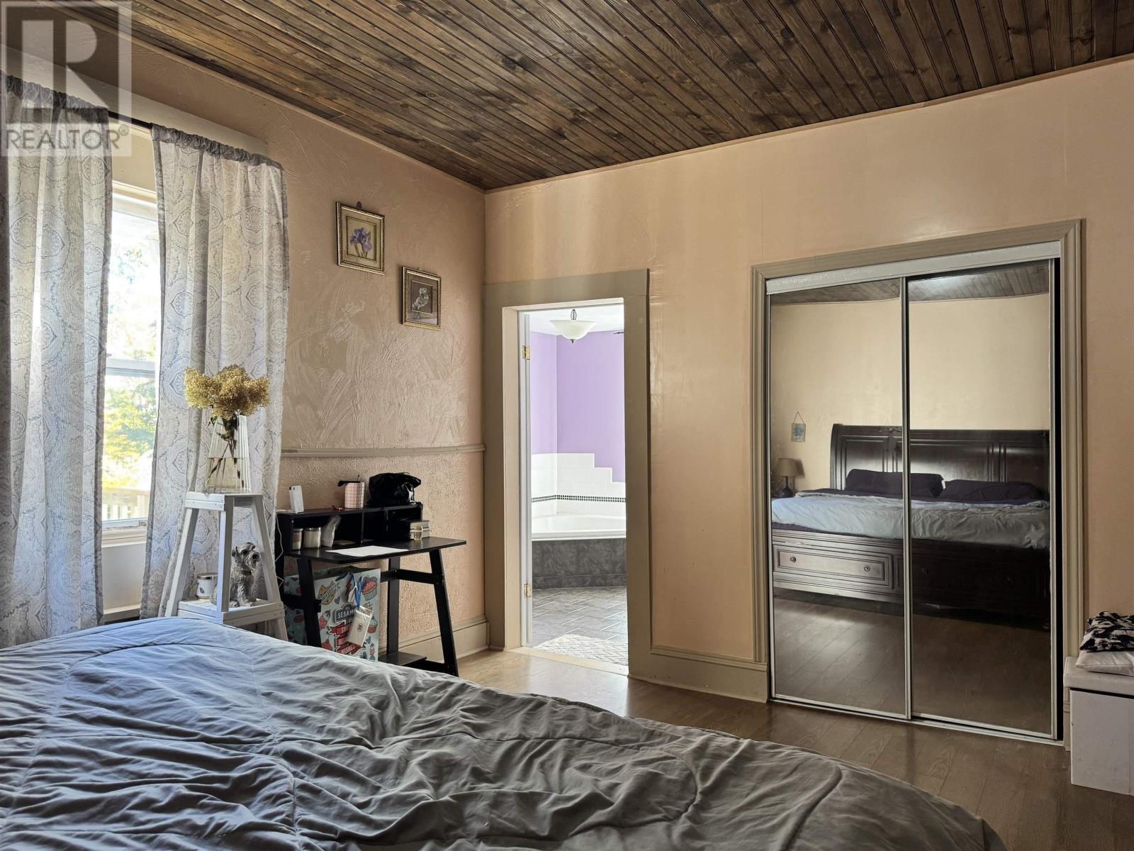 Property 16 of 44 of 65 Company Street