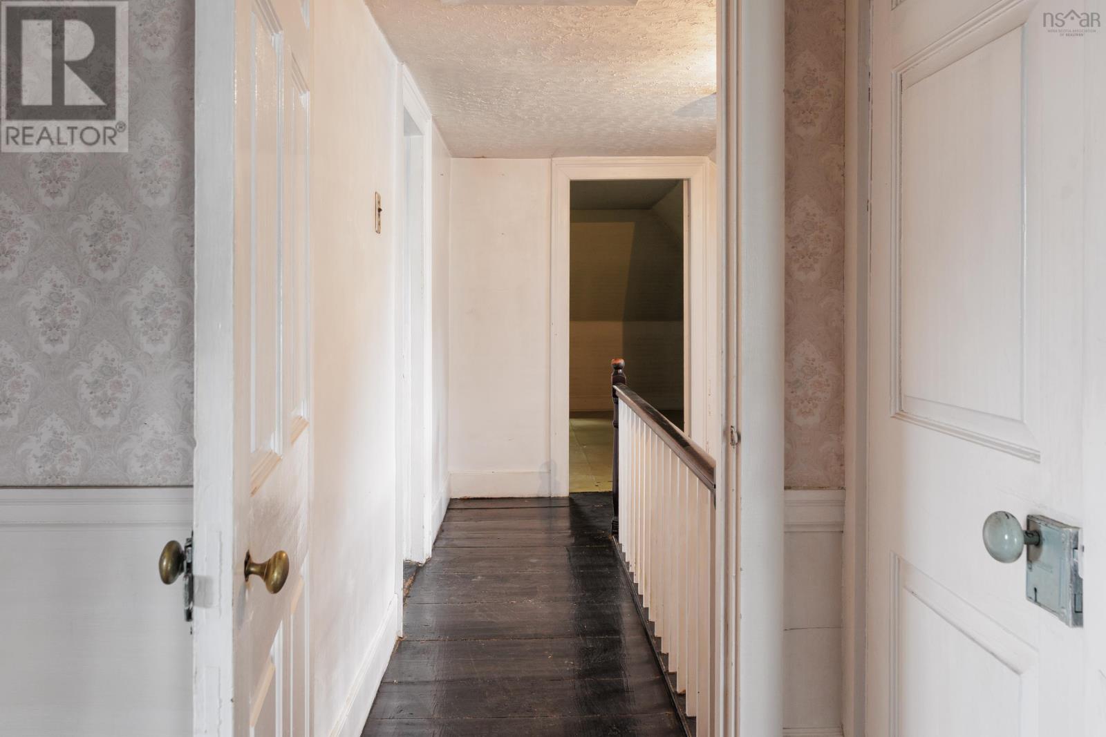 Property 33 of 49 of 29 Willow Street