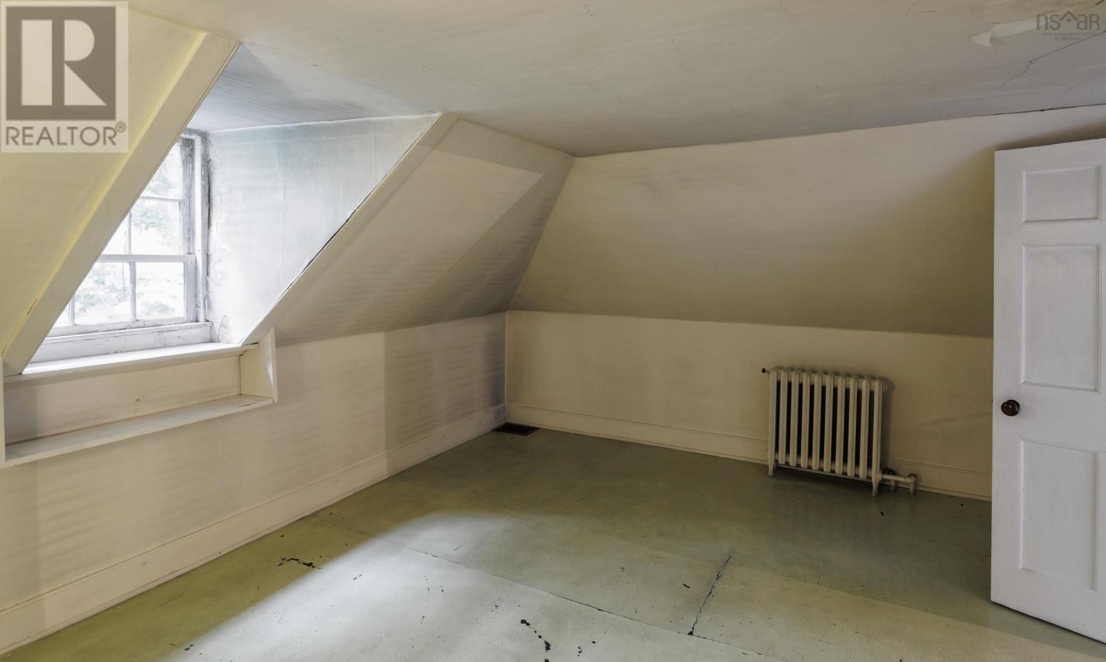 Property 39 of 49 of 29 Willow Street