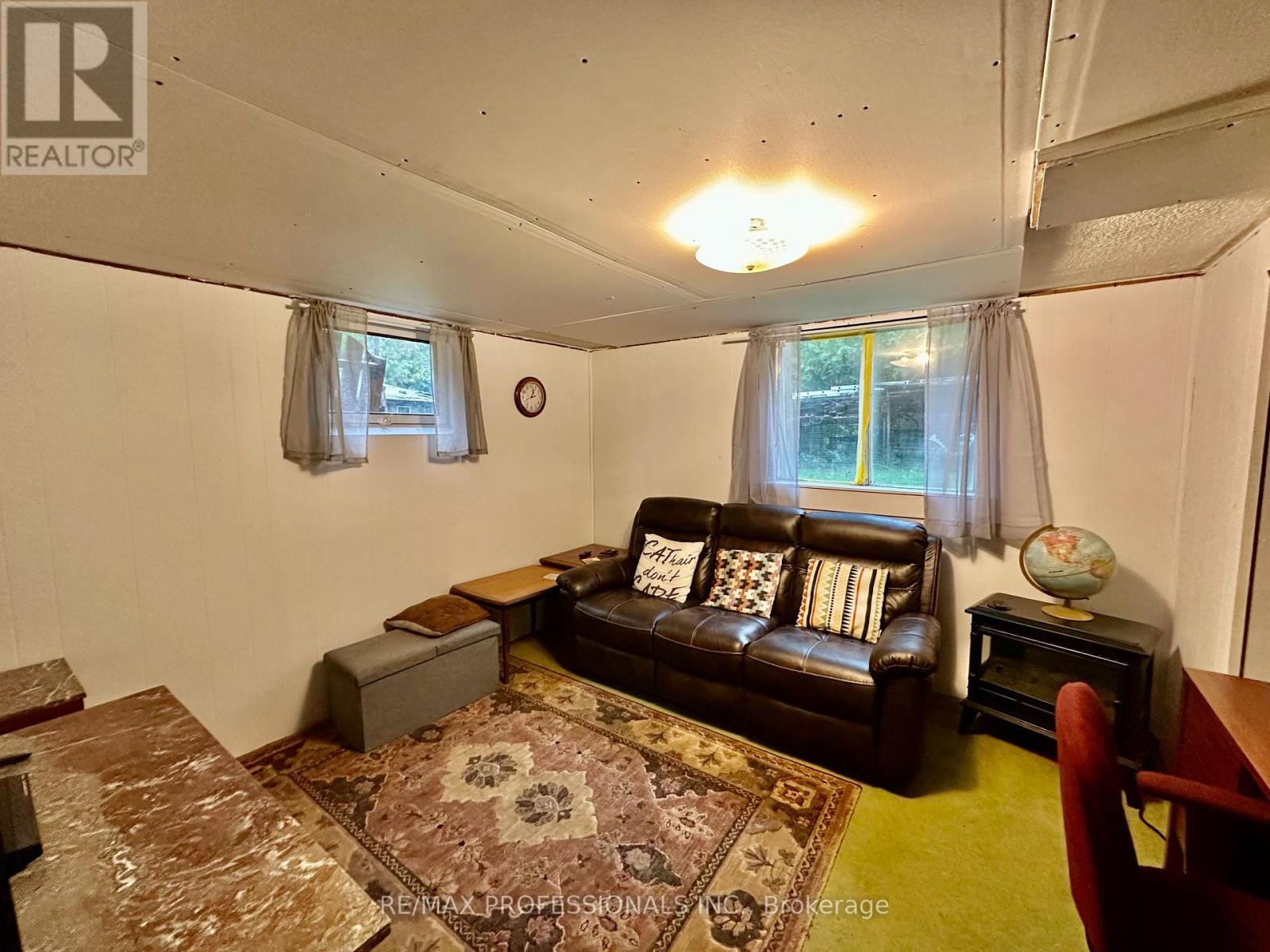 13958 TRAFALGAR ROAD - 12