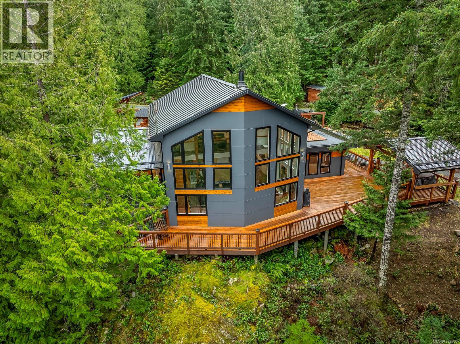 2640 Conville Bay Rd, Quadra Island - Exteriors - Drone/Aerial View - Photo 10