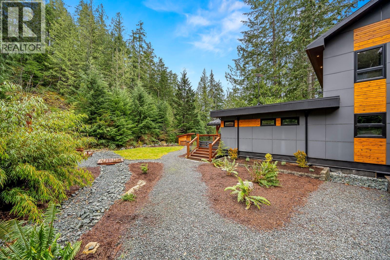 2640 Conville Bay Rd, Quadra Island - Exteriors - Photo 14
