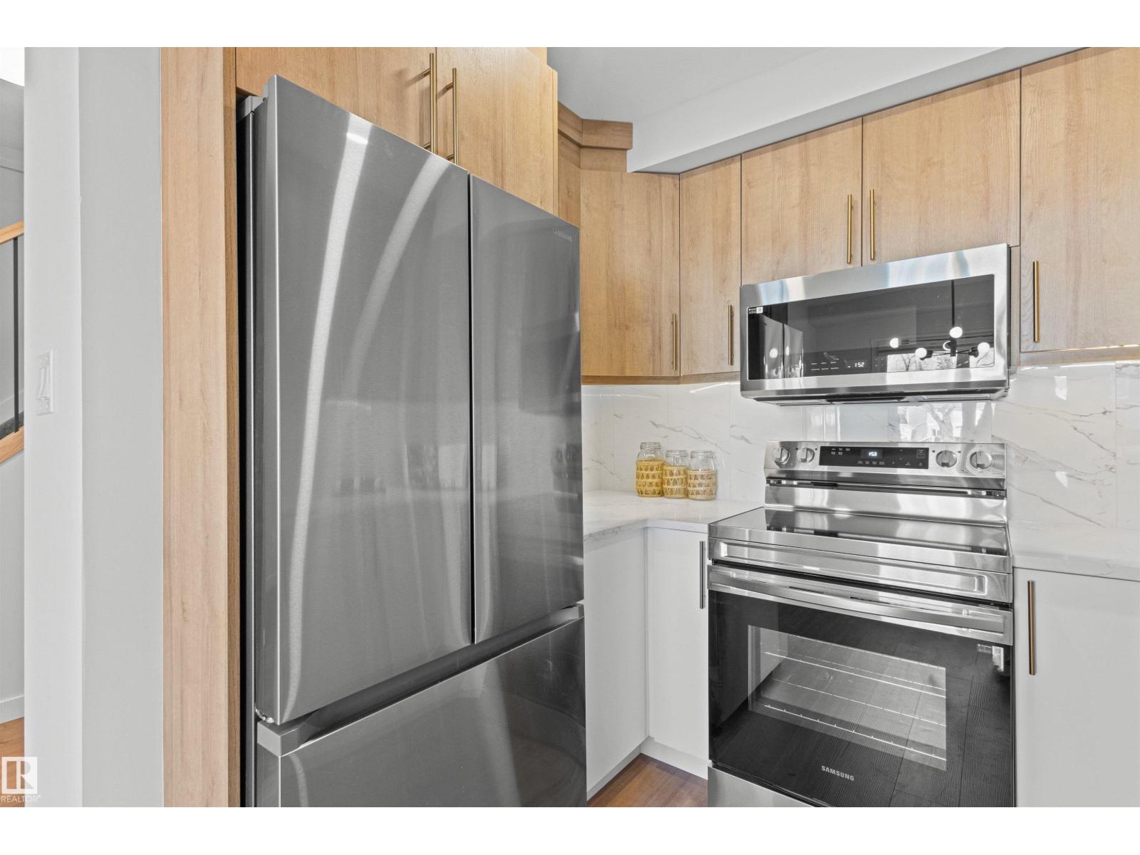 2935 109 ST NW, Edmonton