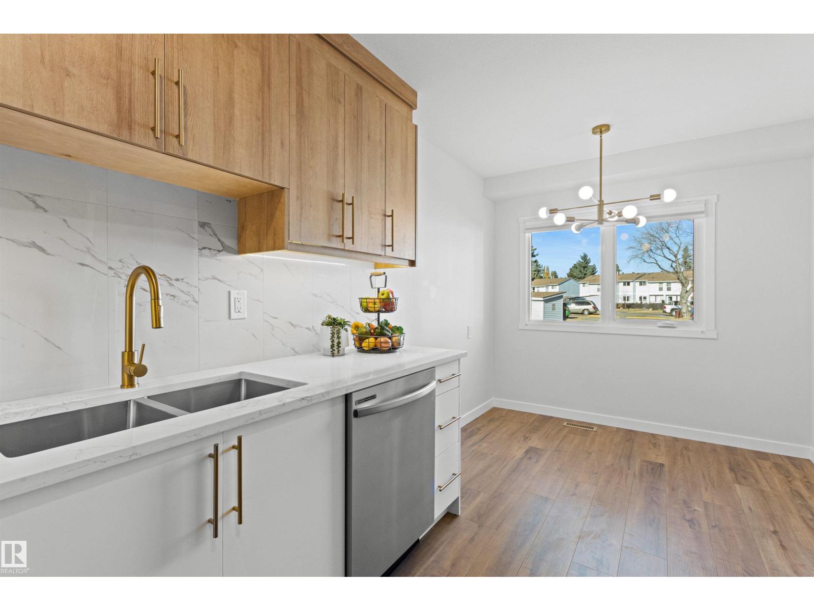 2935 109 ST NW, Edmonton