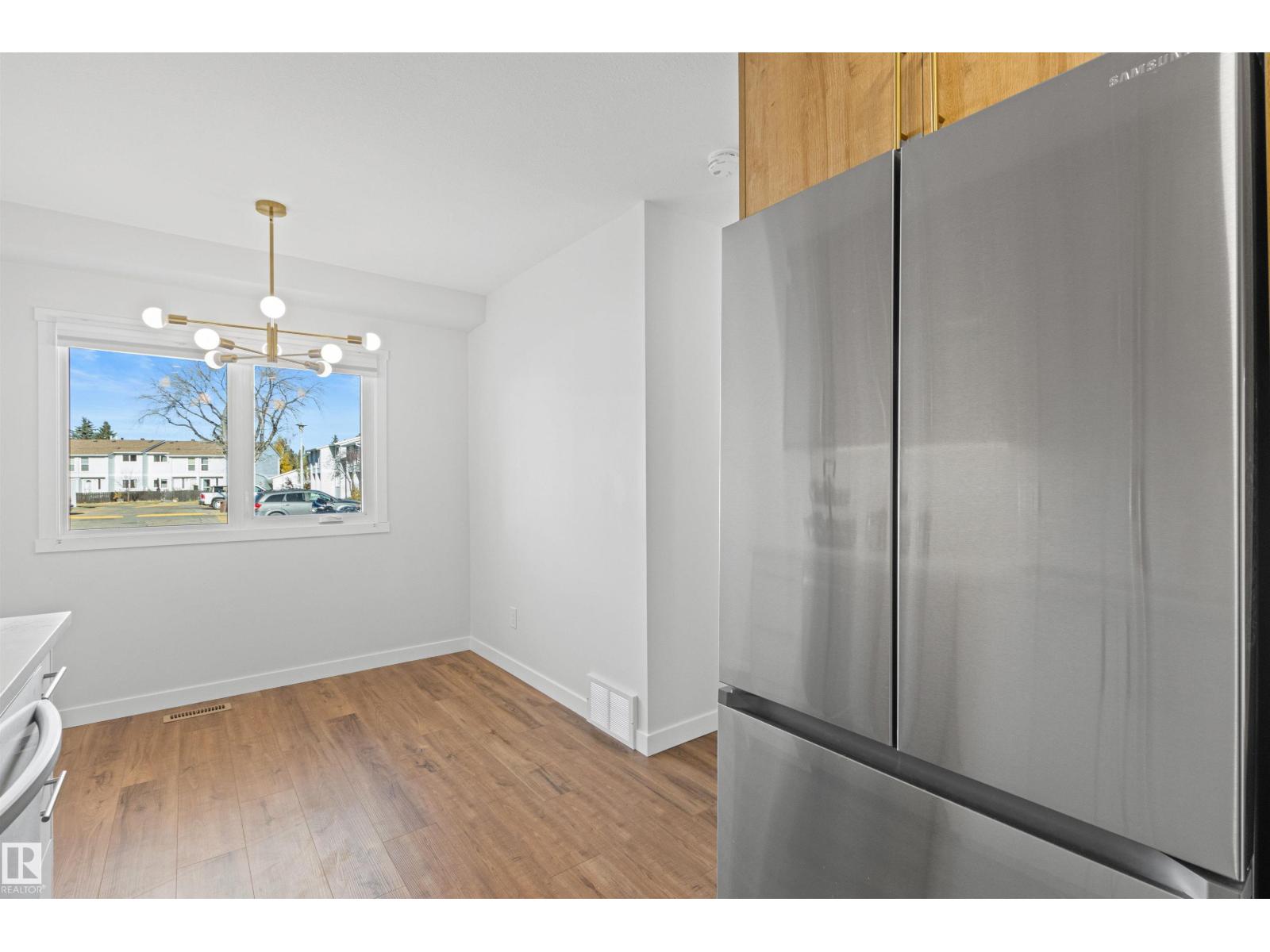 2935 109 ST NW, Edmonton