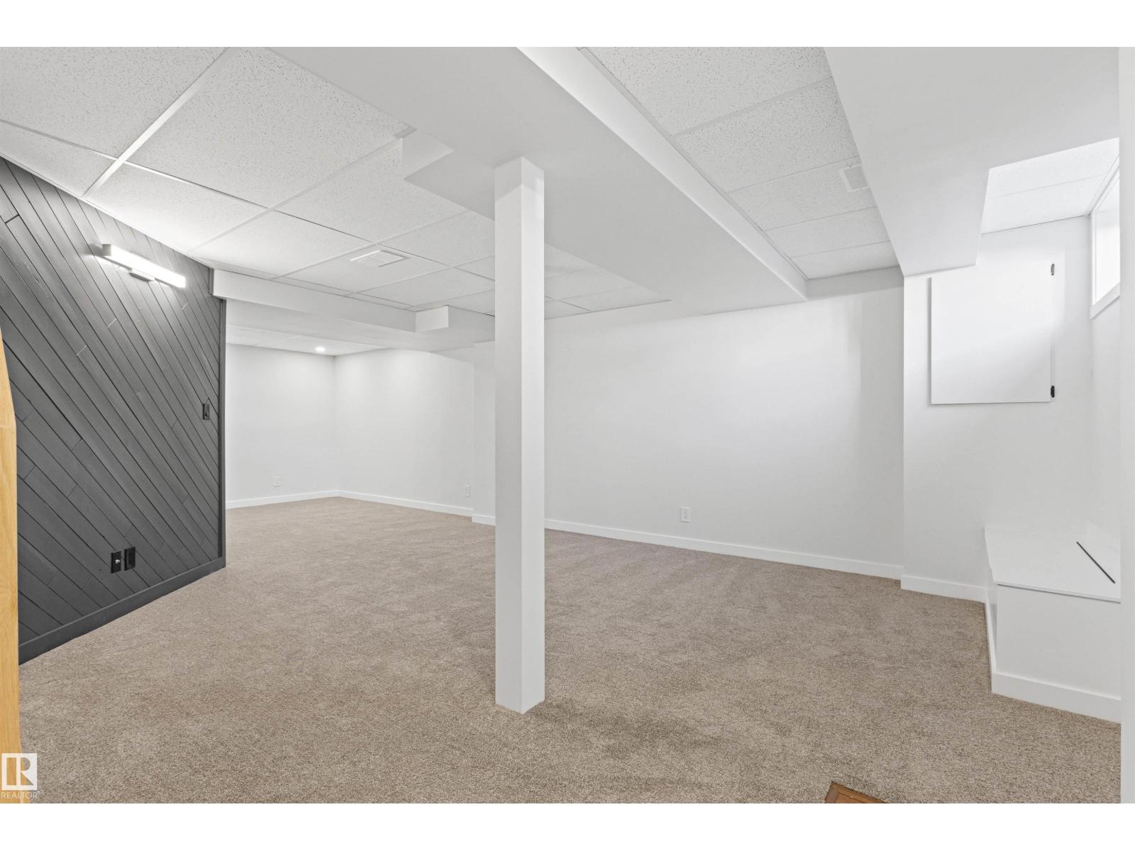 2935 109 ST NW, Edmonton