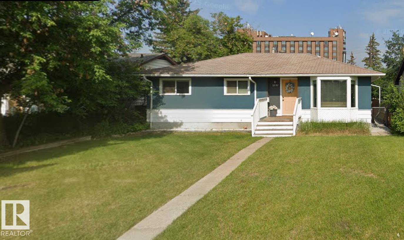 10792 165 ST NW, Edmonton