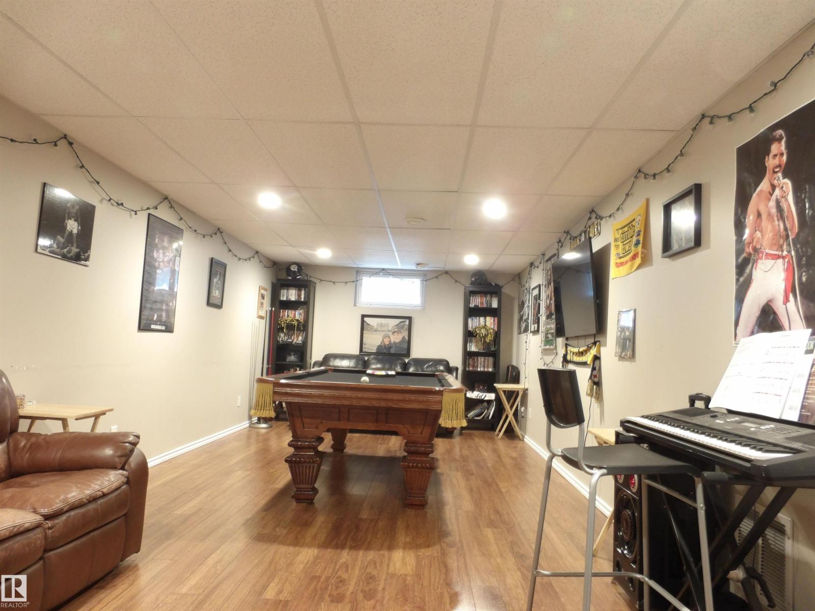 10792 165 ST NW, Edmonton