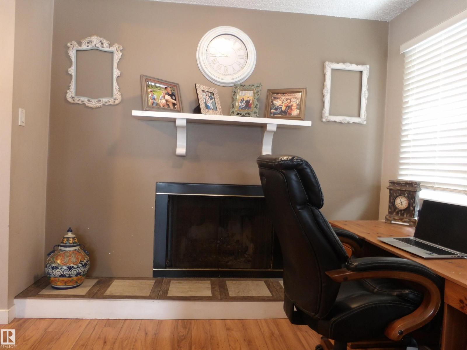 10792 165 ST NW, Edmonton