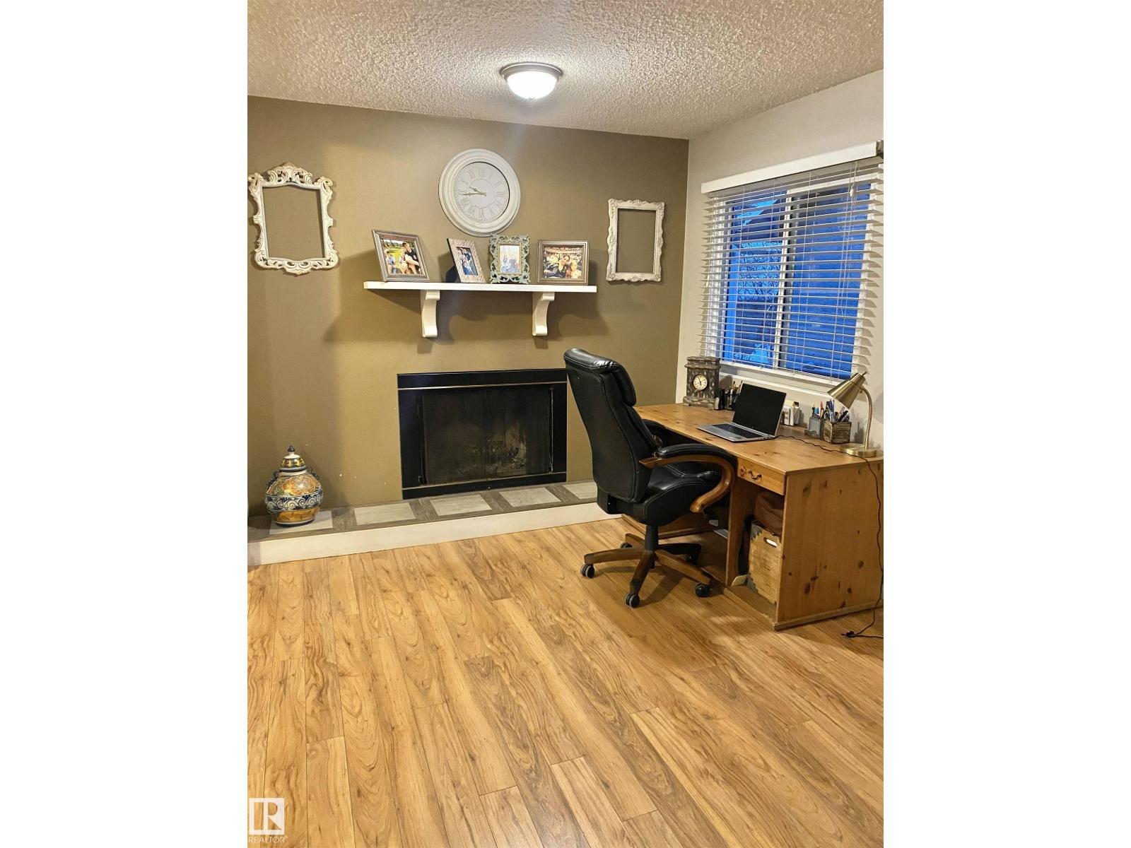 10792 165 ST NW, Edmonton