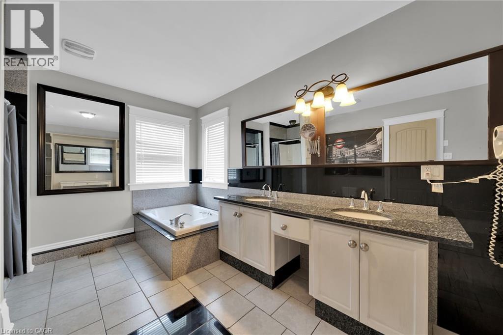 550 BEACH BOULEVARD - 28