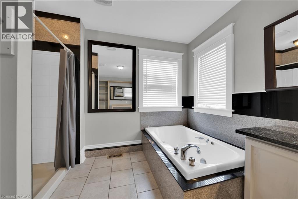 550 BEACH BOULEVARD - 29