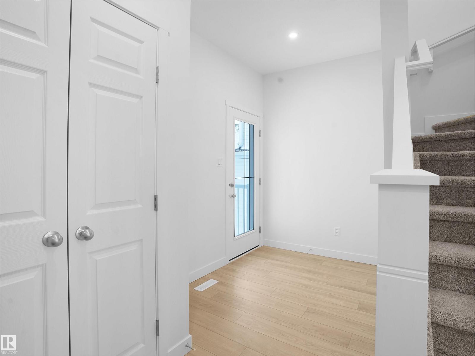 9716 Carson PL SW, Edmonton