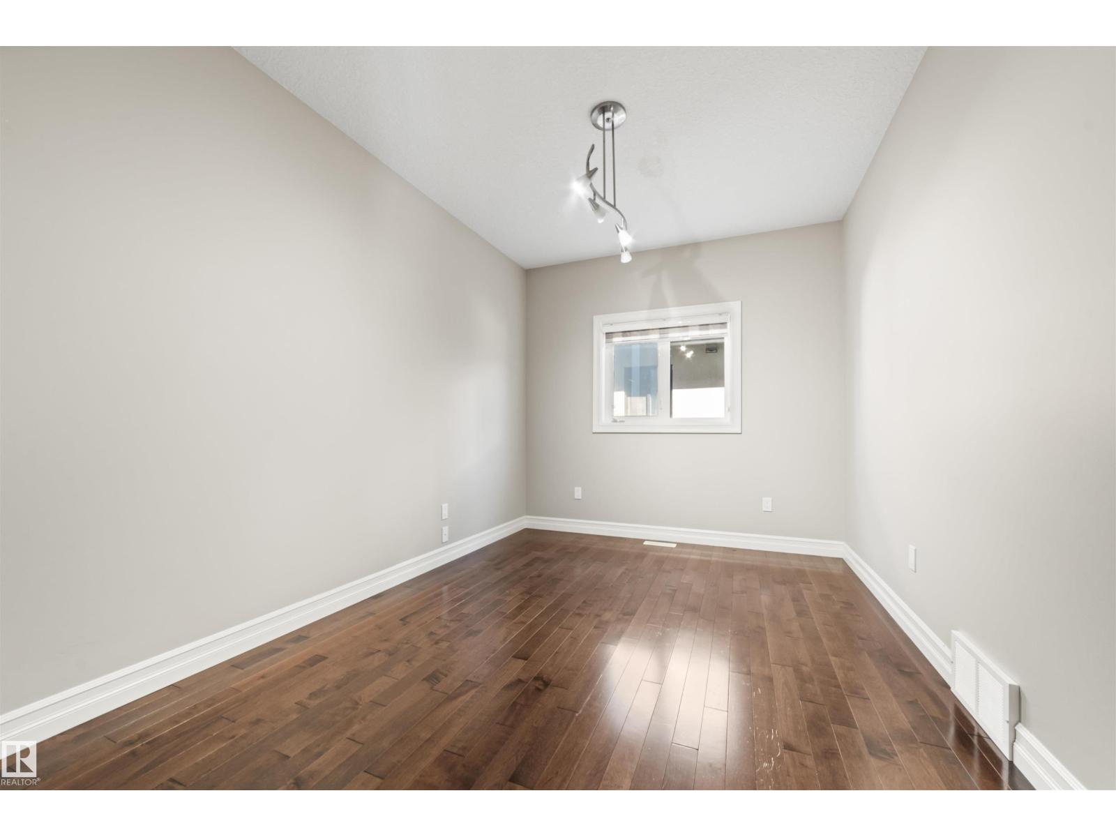 1721 ADAMSON CR SW, Edmonton