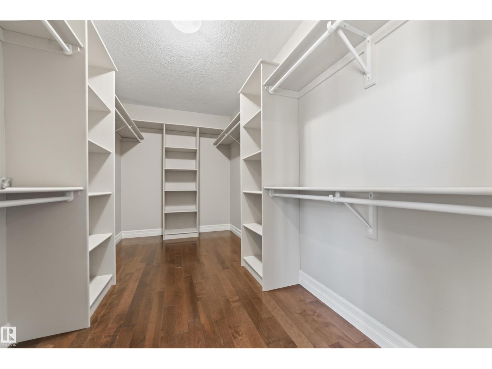 1721 ADAMSON CR SW, Edmonton