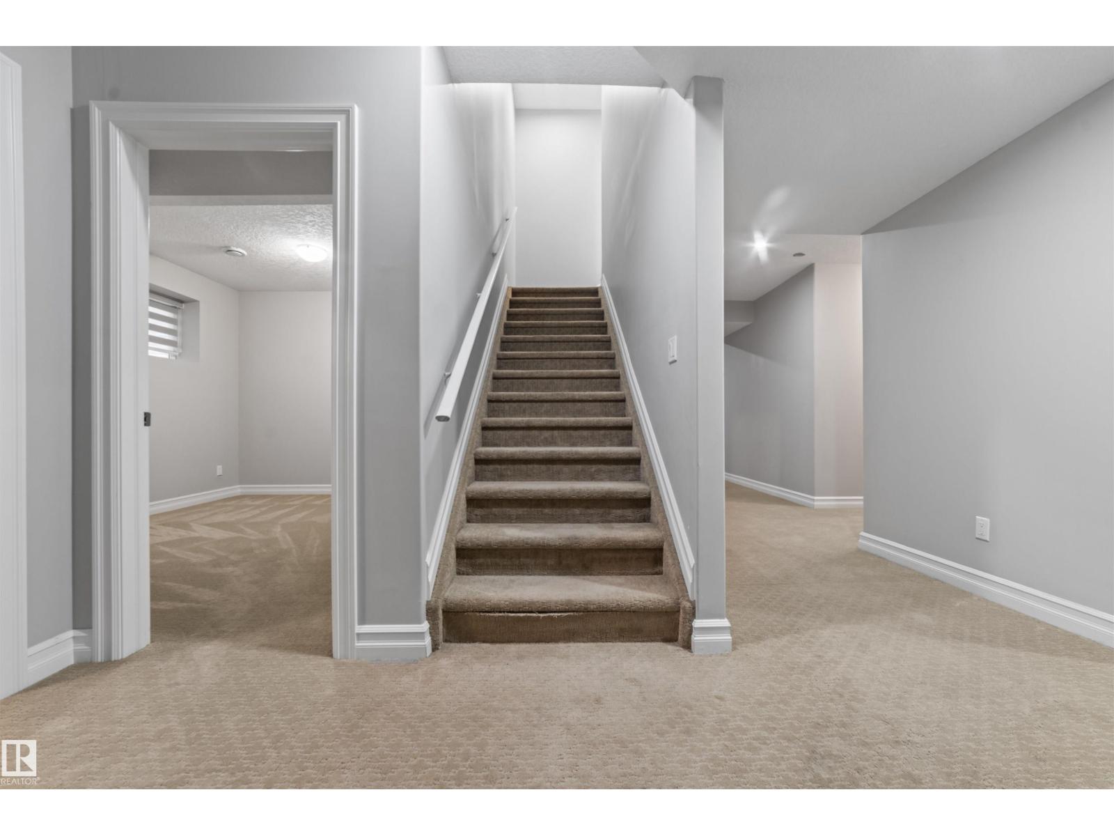 1721 ADAMSON CR SW, Edmonton