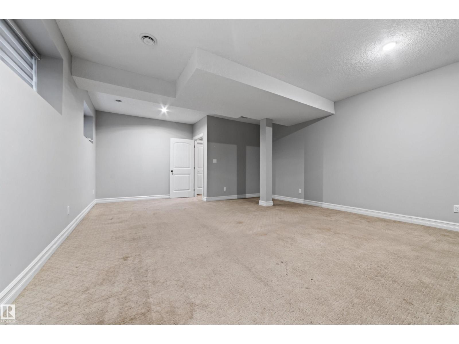 1721 ADAMSON CR SW, Edmonton