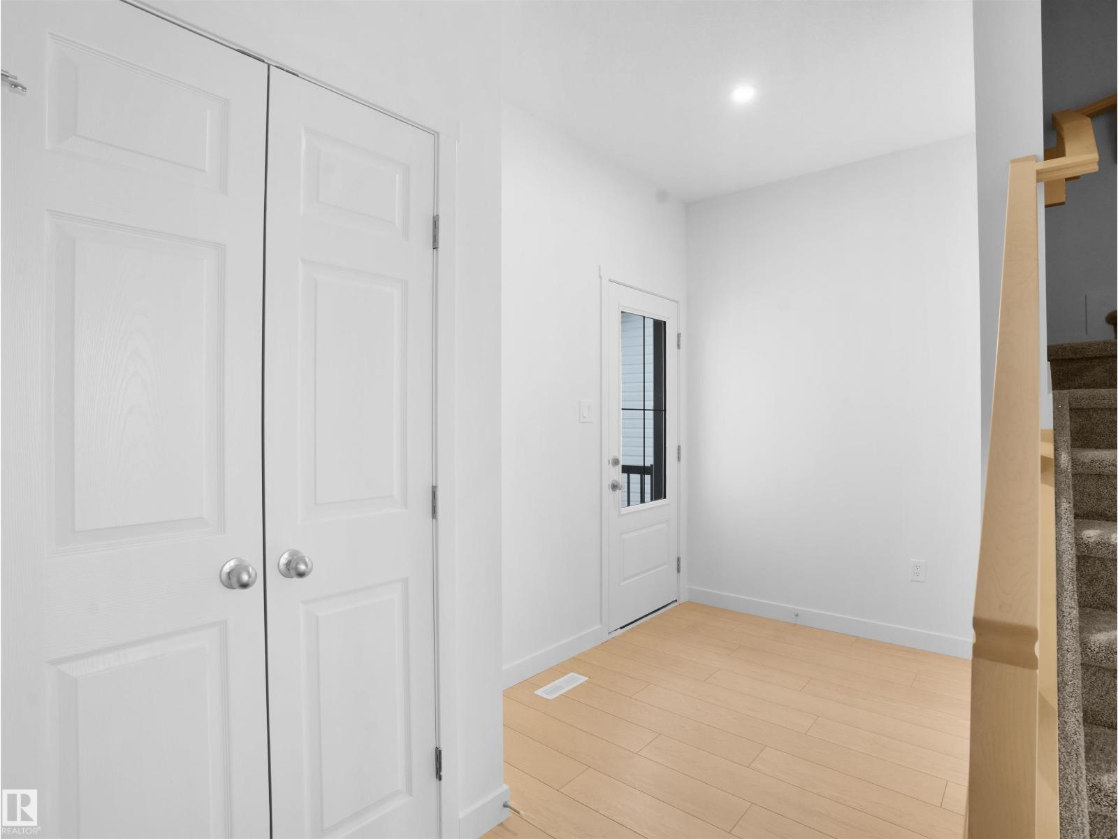 9730 Carson PL SW, Edmonton