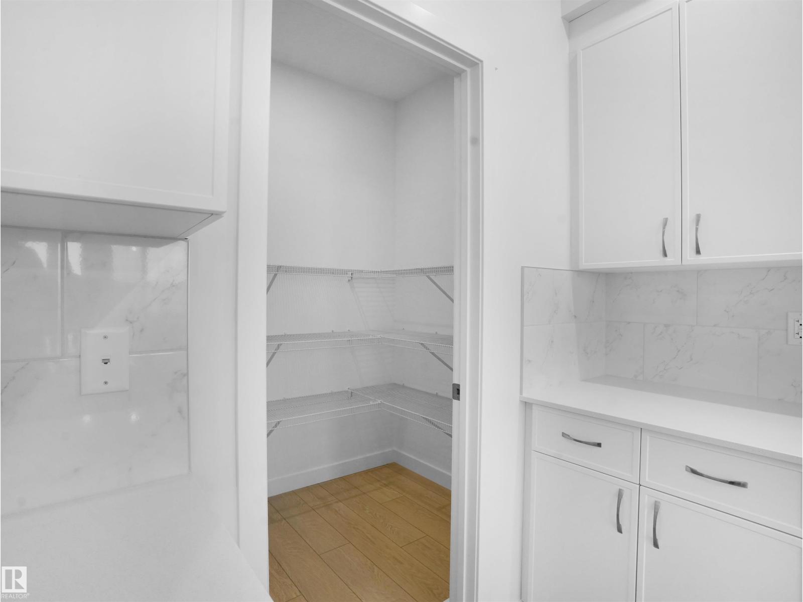 9732 Carson PL SW, Edmonton