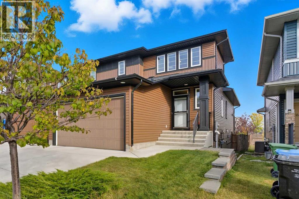 Single Family House for Sale in  Evanswood Circle NW Evanston Calgary 