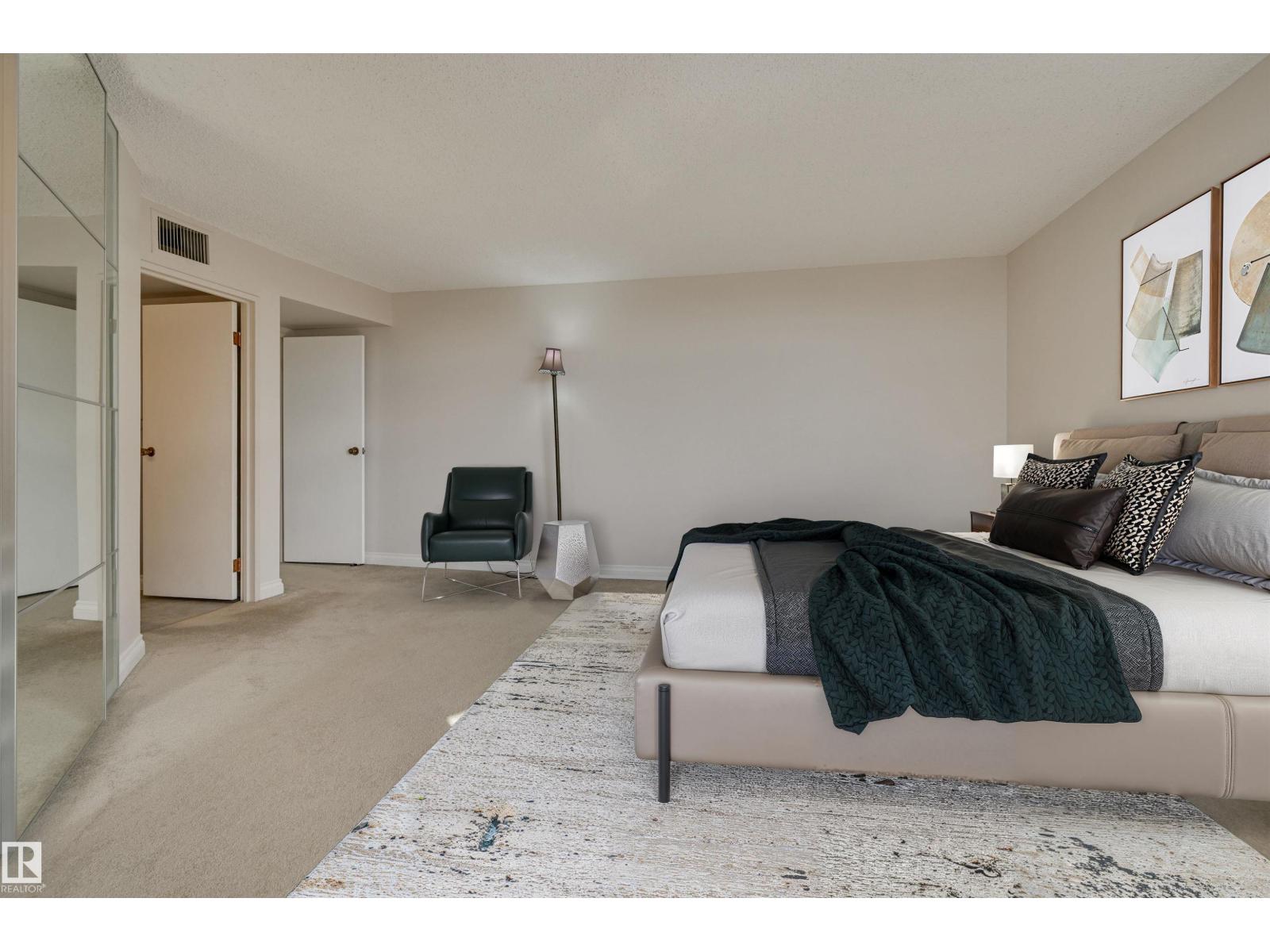 #502 11710 100 AV NW, Edmonton