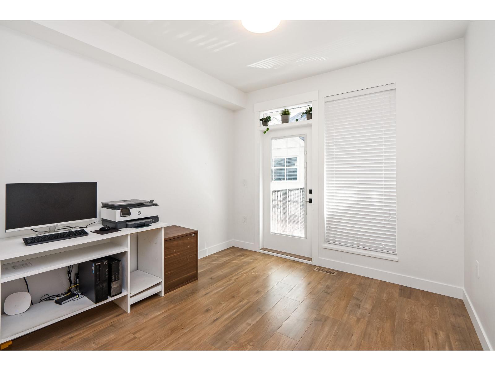 19 21688 52 AVENUE, Langley