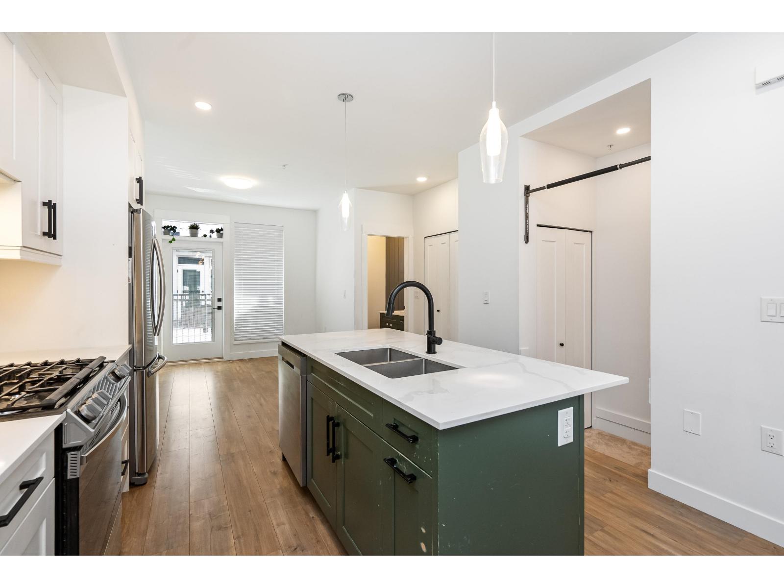 19 21688 52 AVENUE, Langley