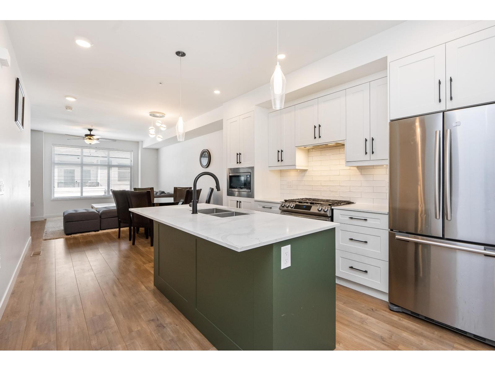 19 21688 52 AVENUE, Langley