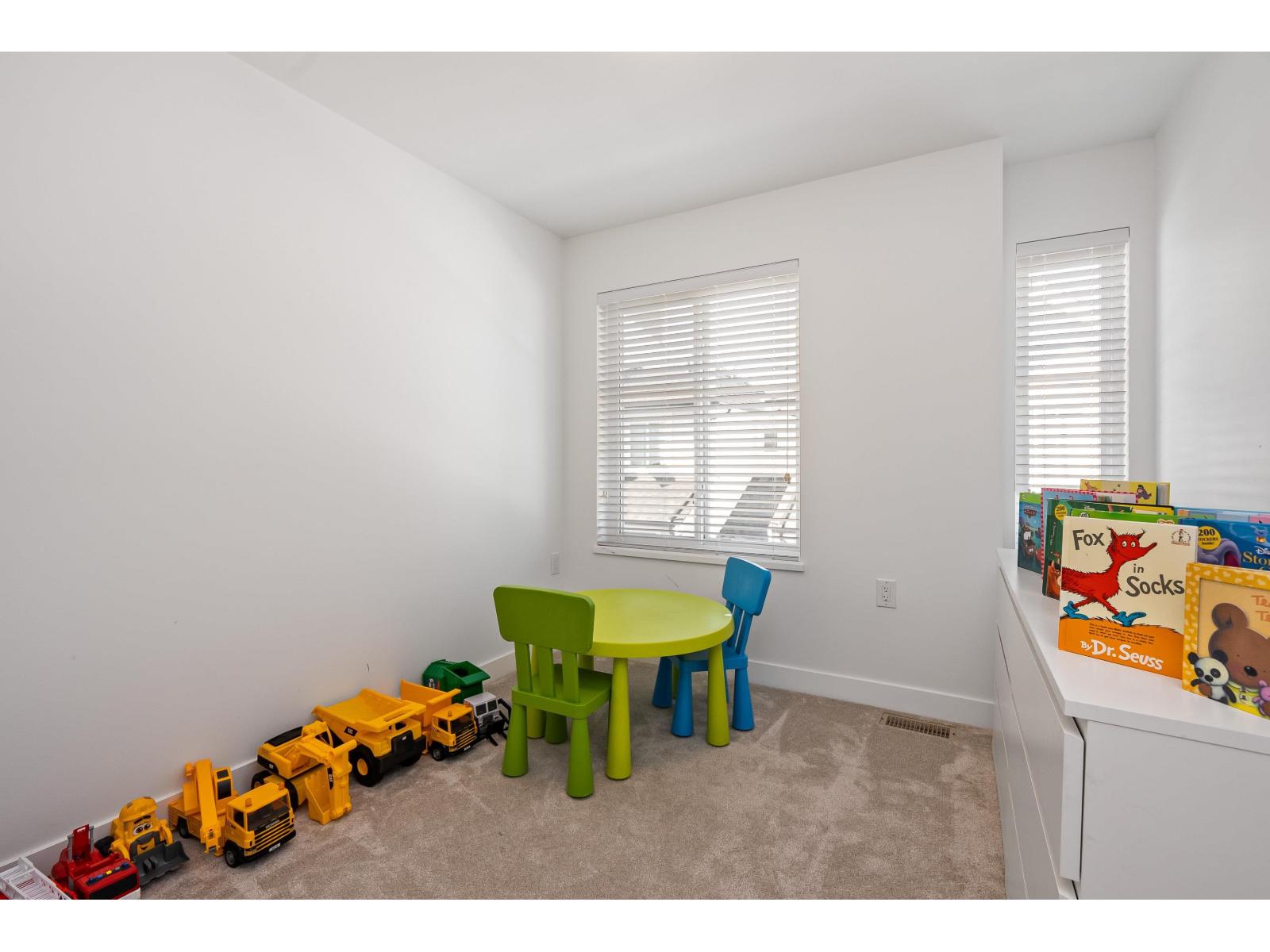 19 21688 52 AVENUE, Langley