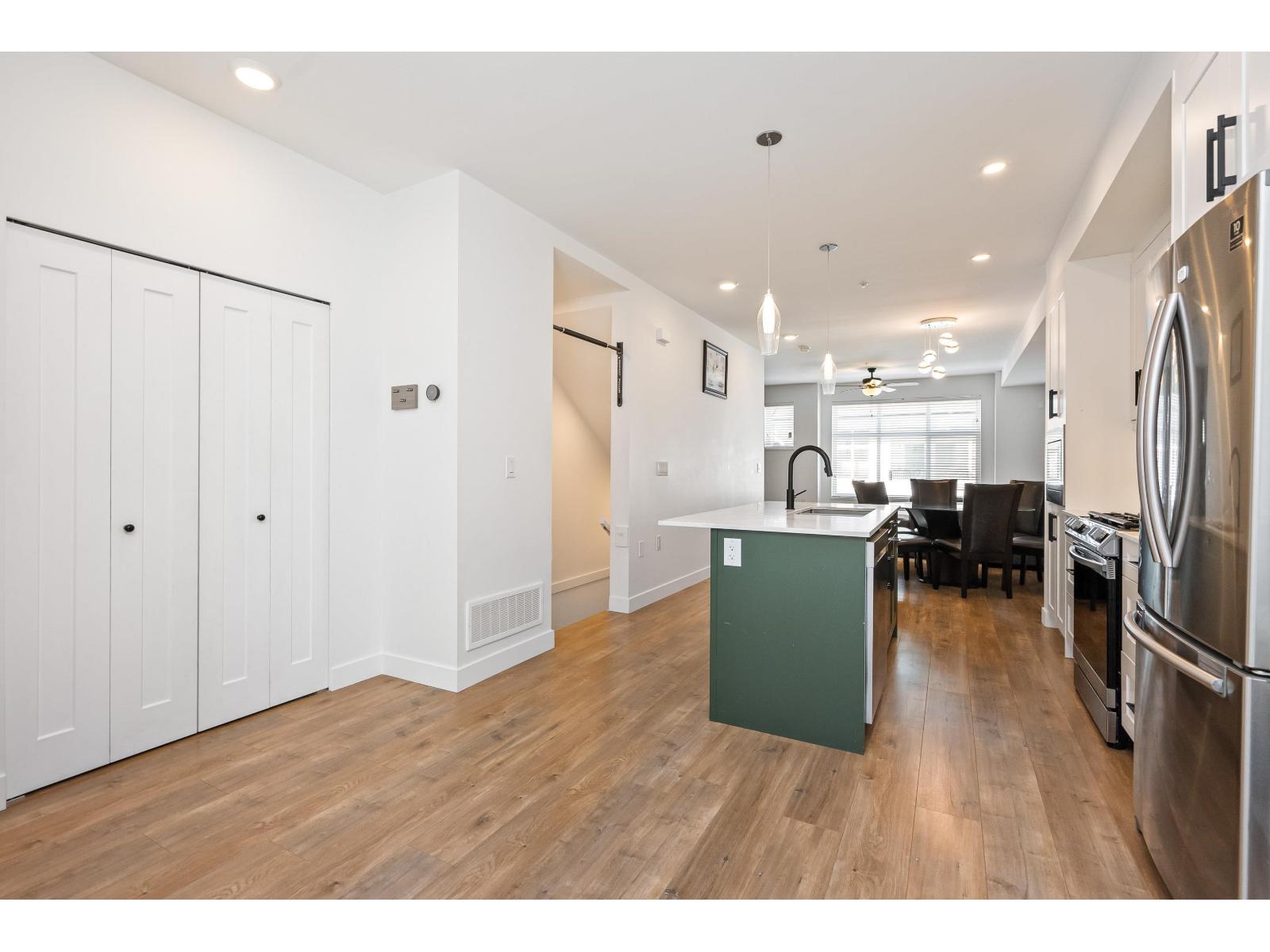 19 21688 52 AVENUE, Langley