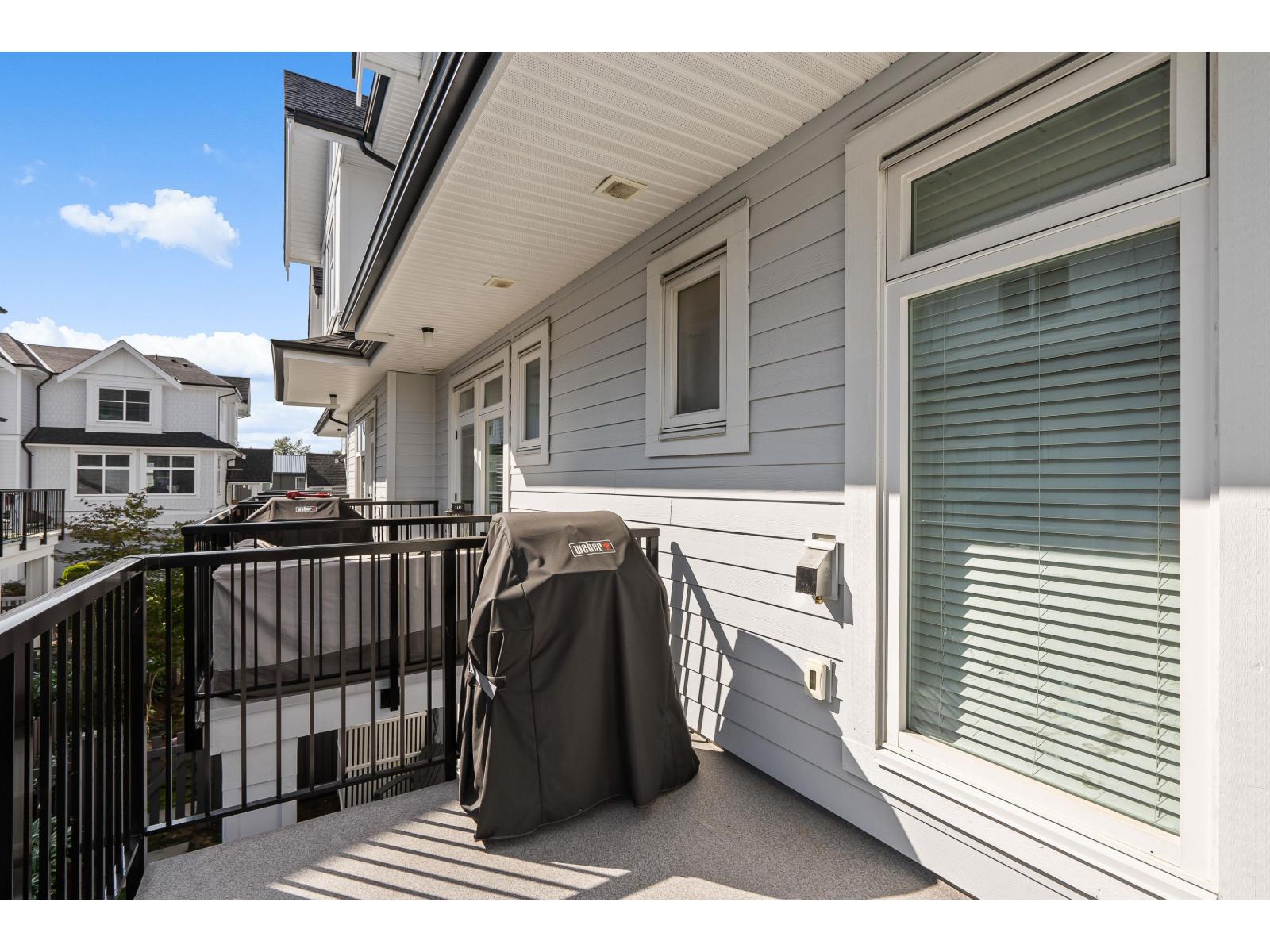 19 21688 52 AVENUE, Langley