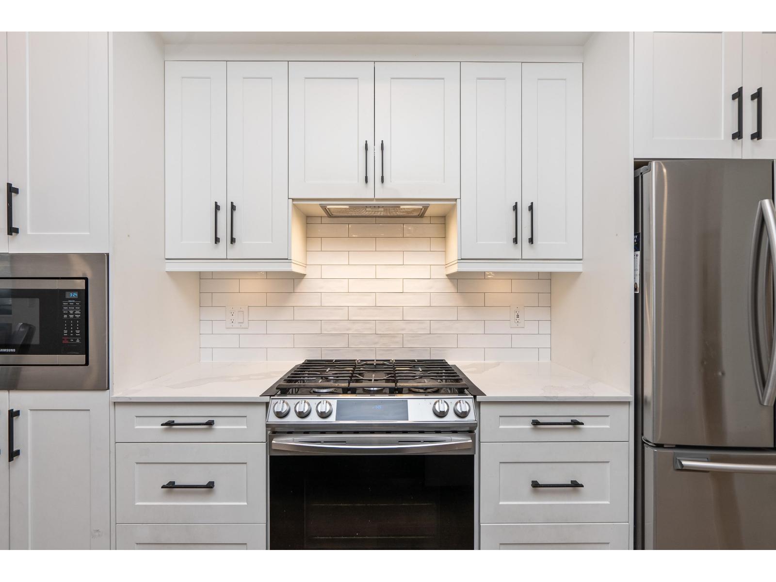 19 21688 52 AVENUE, Langley