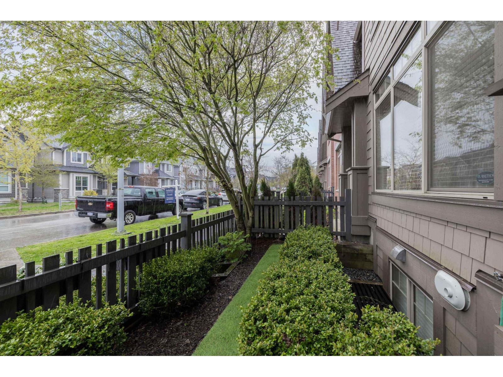 16454 25 AVENUE, Surrey