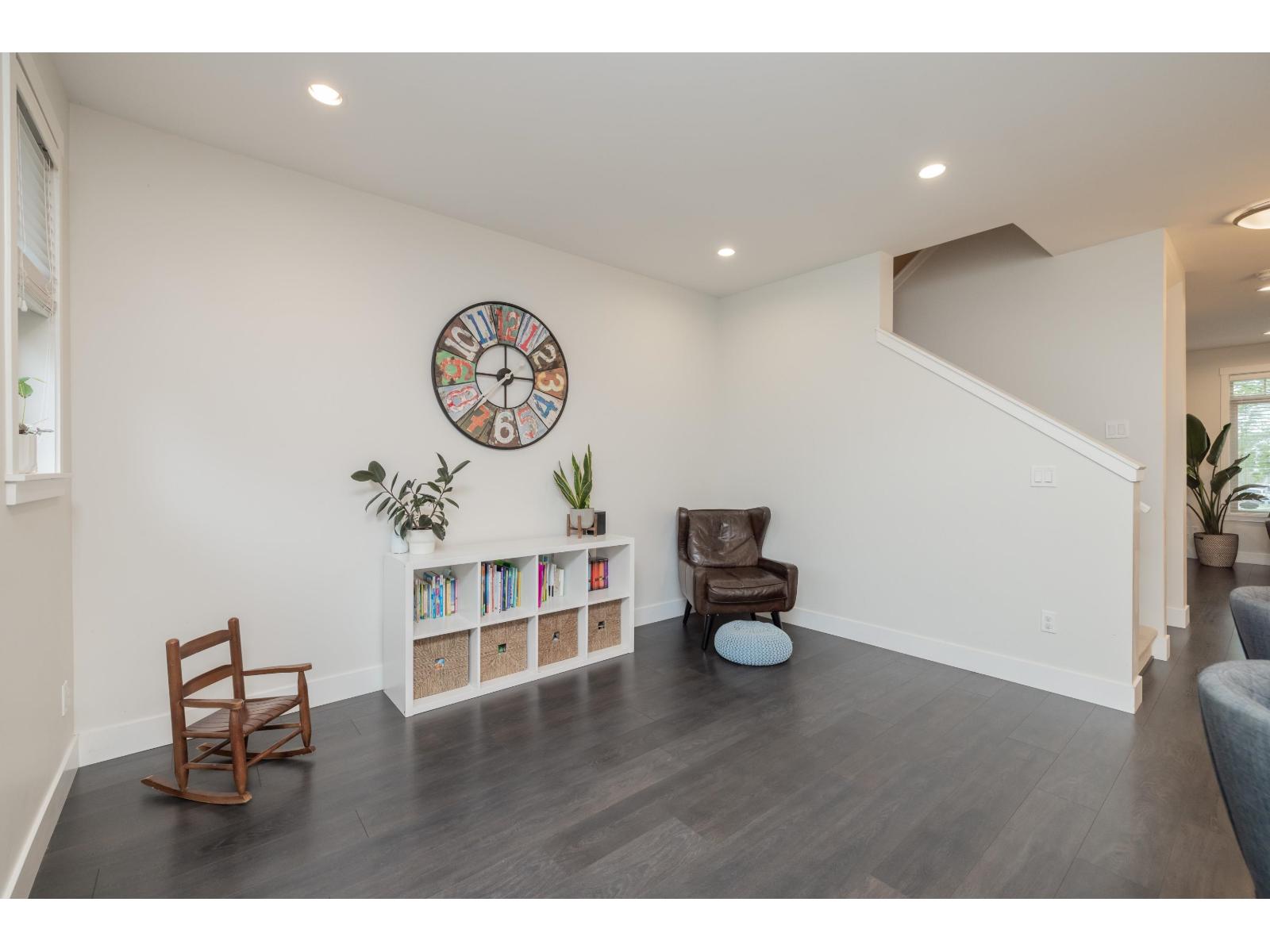 16454 25 AVENUE, Surrey