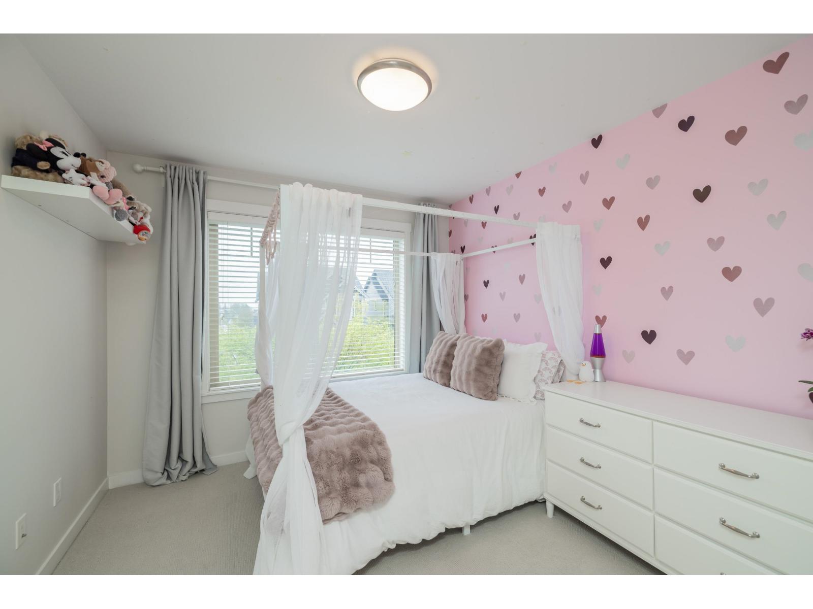 16454 25 AVENUE, Surrey