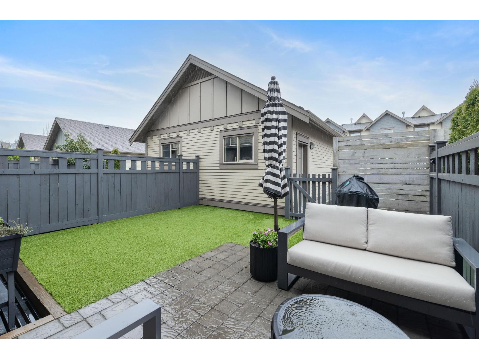 16454 25 AVENUE, Surrey