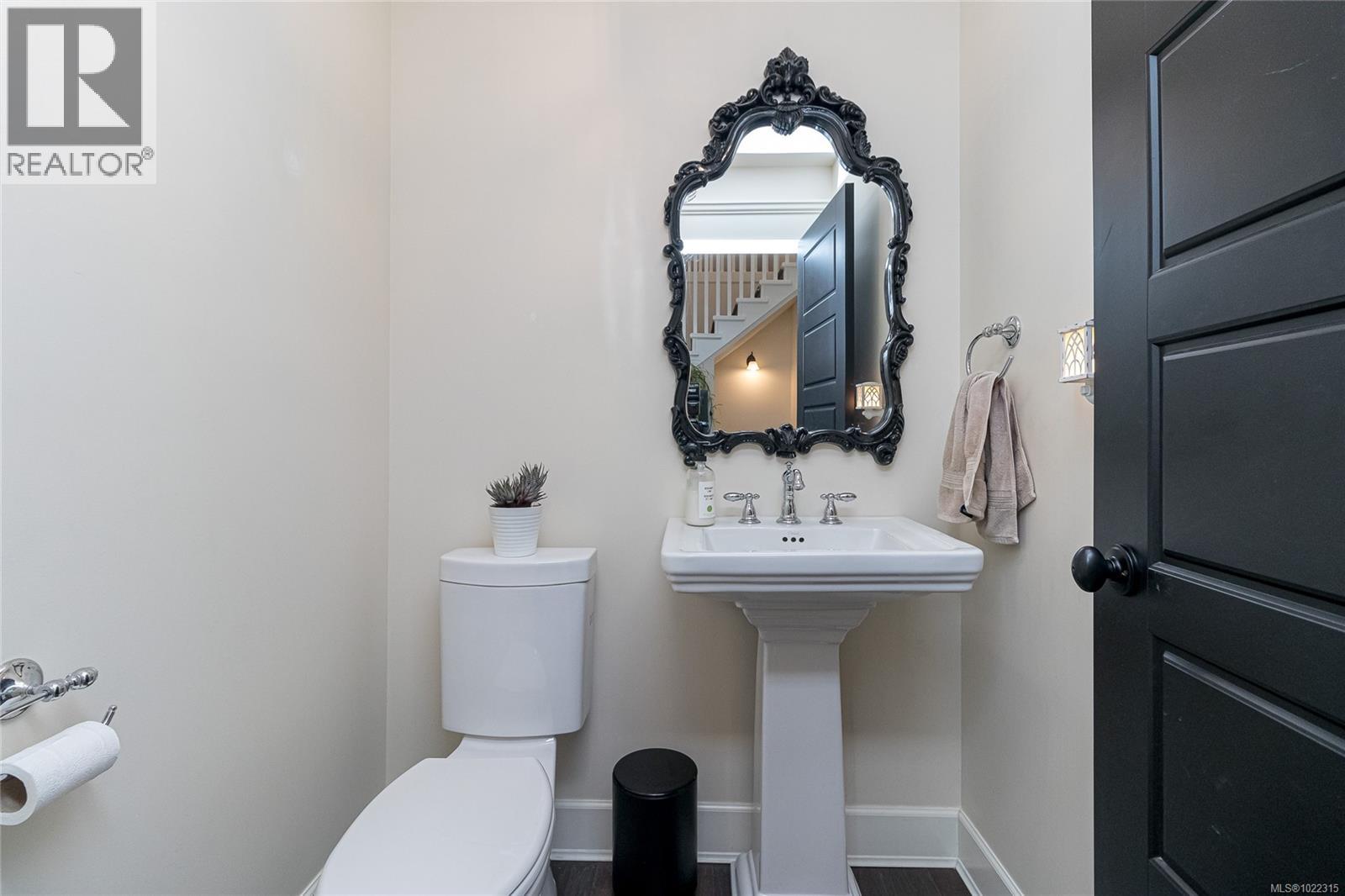 6983 Brailsford Pl, Sooke