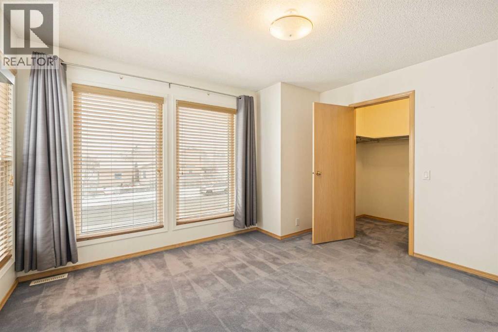 Single Family House for Sale in  Catalina Boulevard NE Monterey Park Calgary 