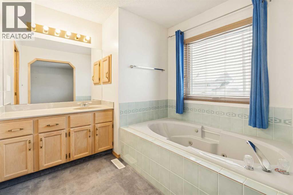 Single Family House for Sale in  Catalina Boulevard NE Monterey Park Calgary 