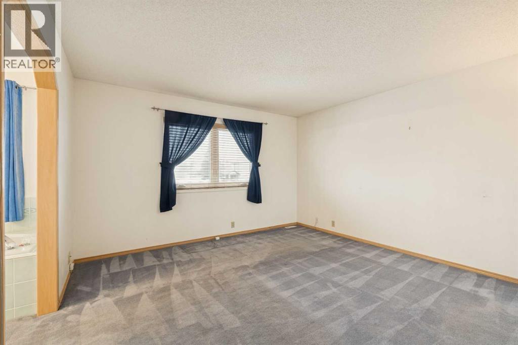 Single Family House for Sale in  Catalina Boulevard NE Monterey Park Calgary 