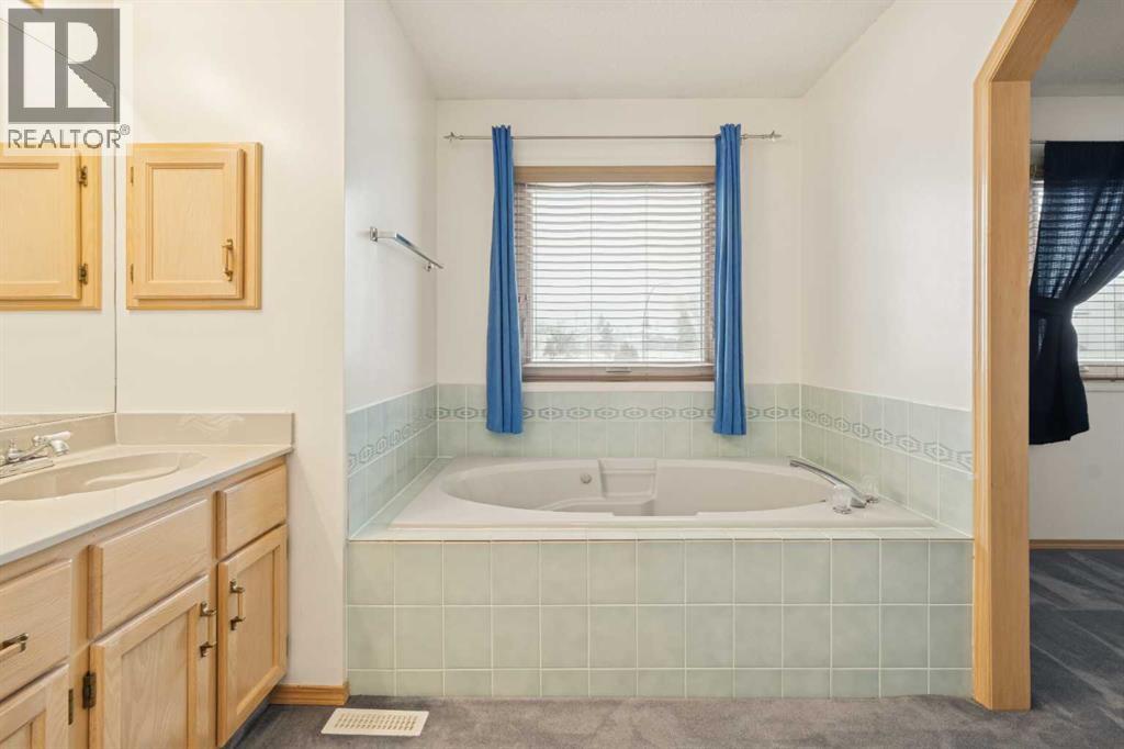 Single Family House for Sale in  Catalina Boulevard NE Monterey Park Calgary 