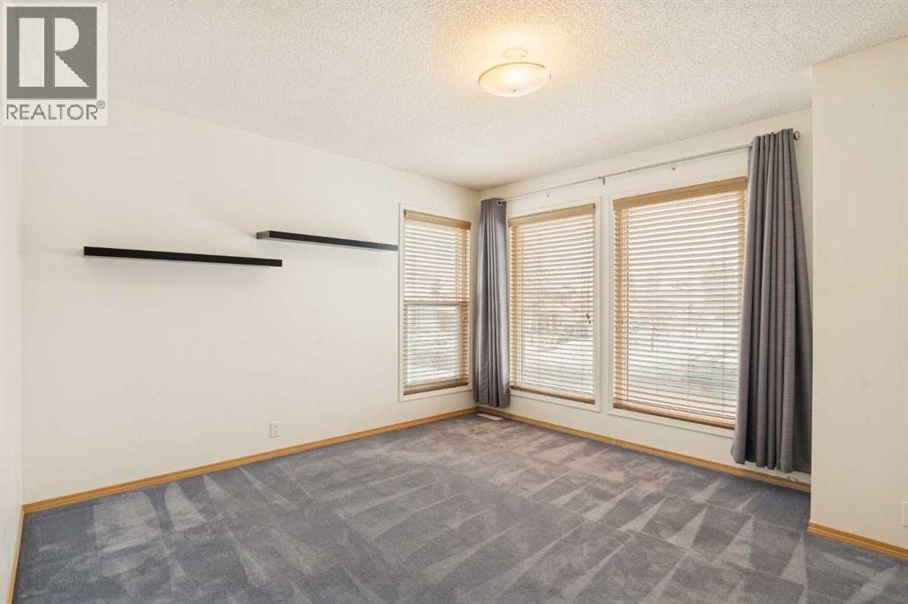 Single Family House for Sale in  Catalina Boulevard NE Monterey Park Calgary 