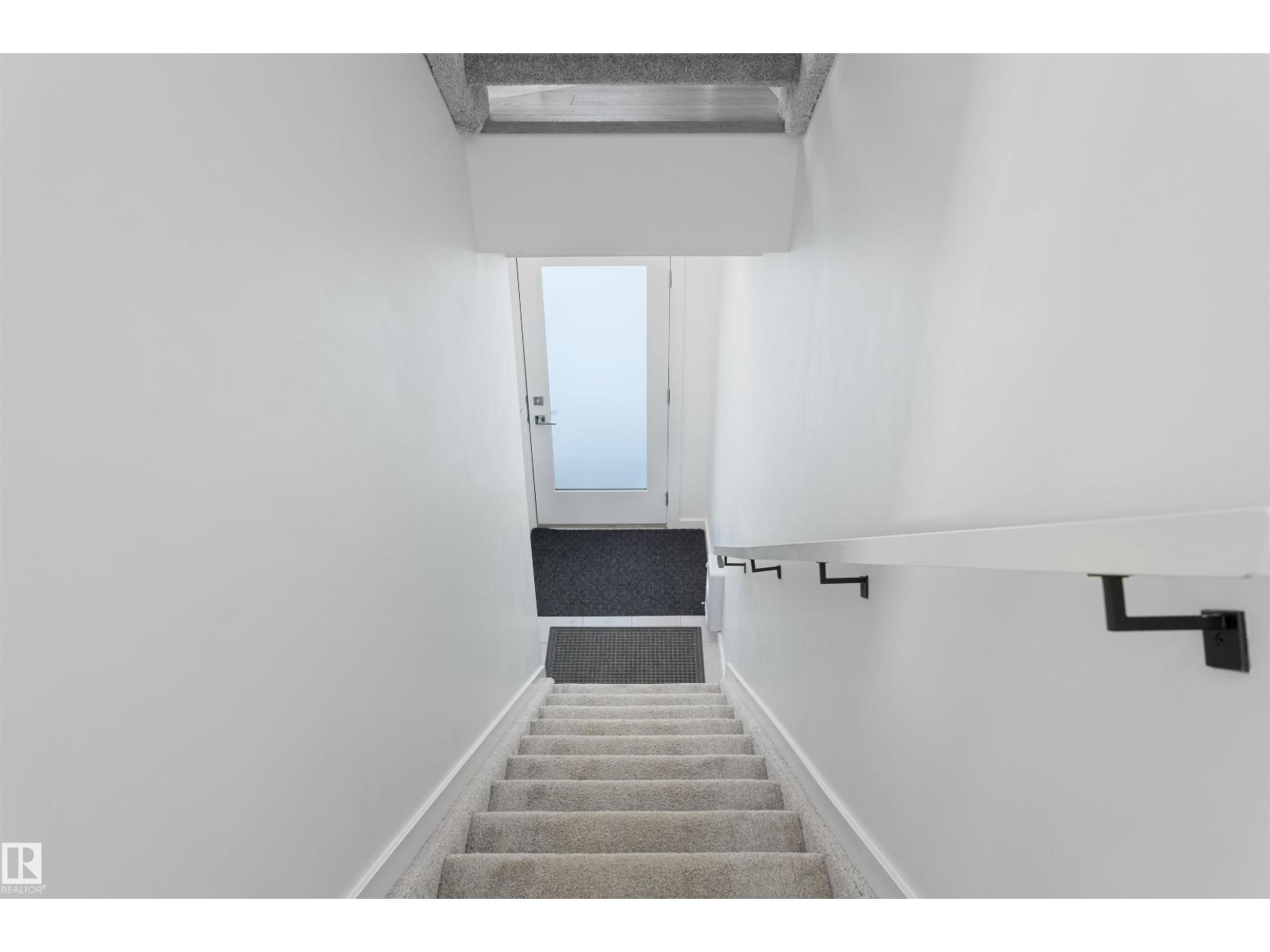 #4 5 RONDEAU DR, St. Albert