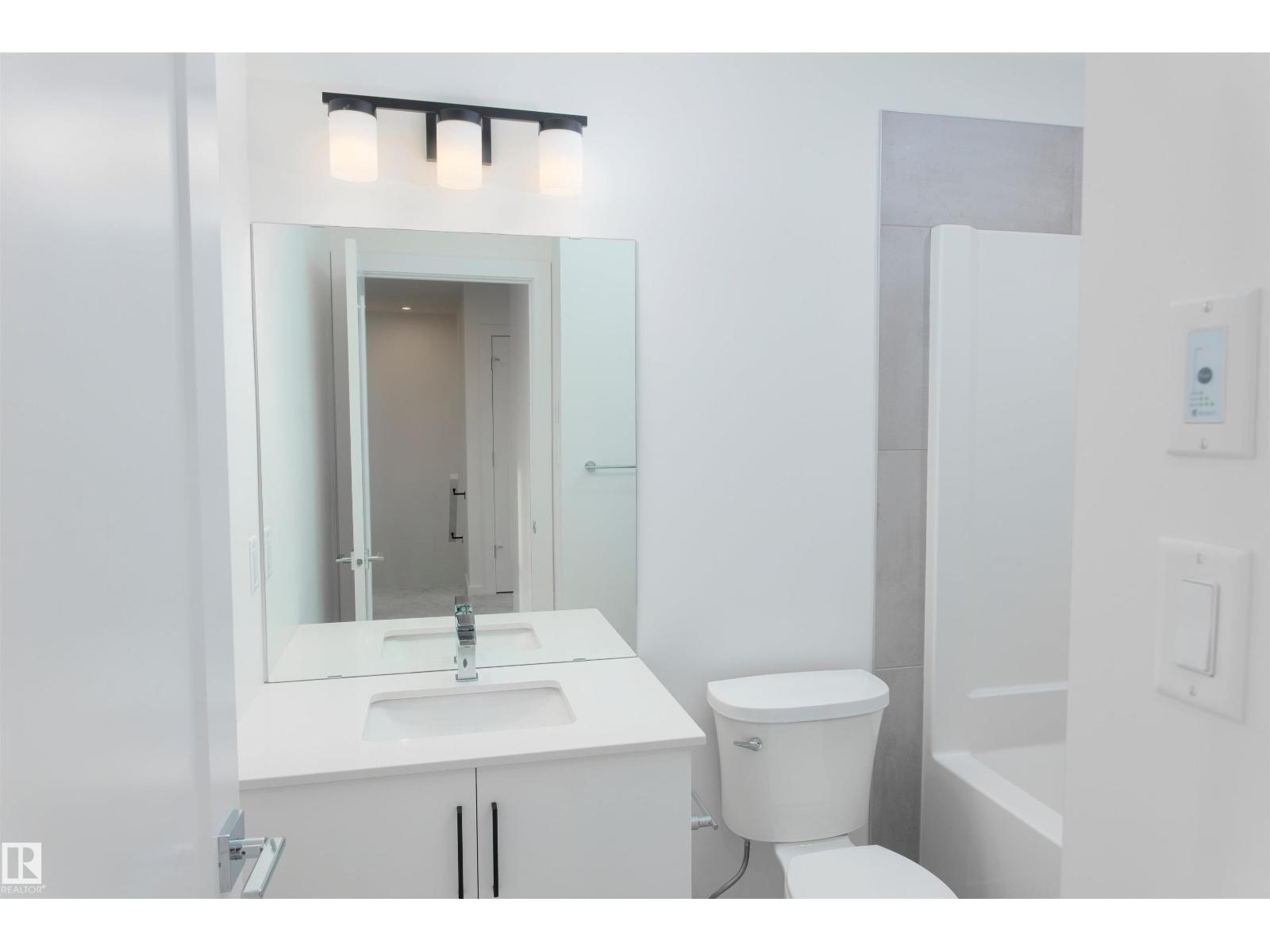 #4 5 RONDEAU DR, St. Albert