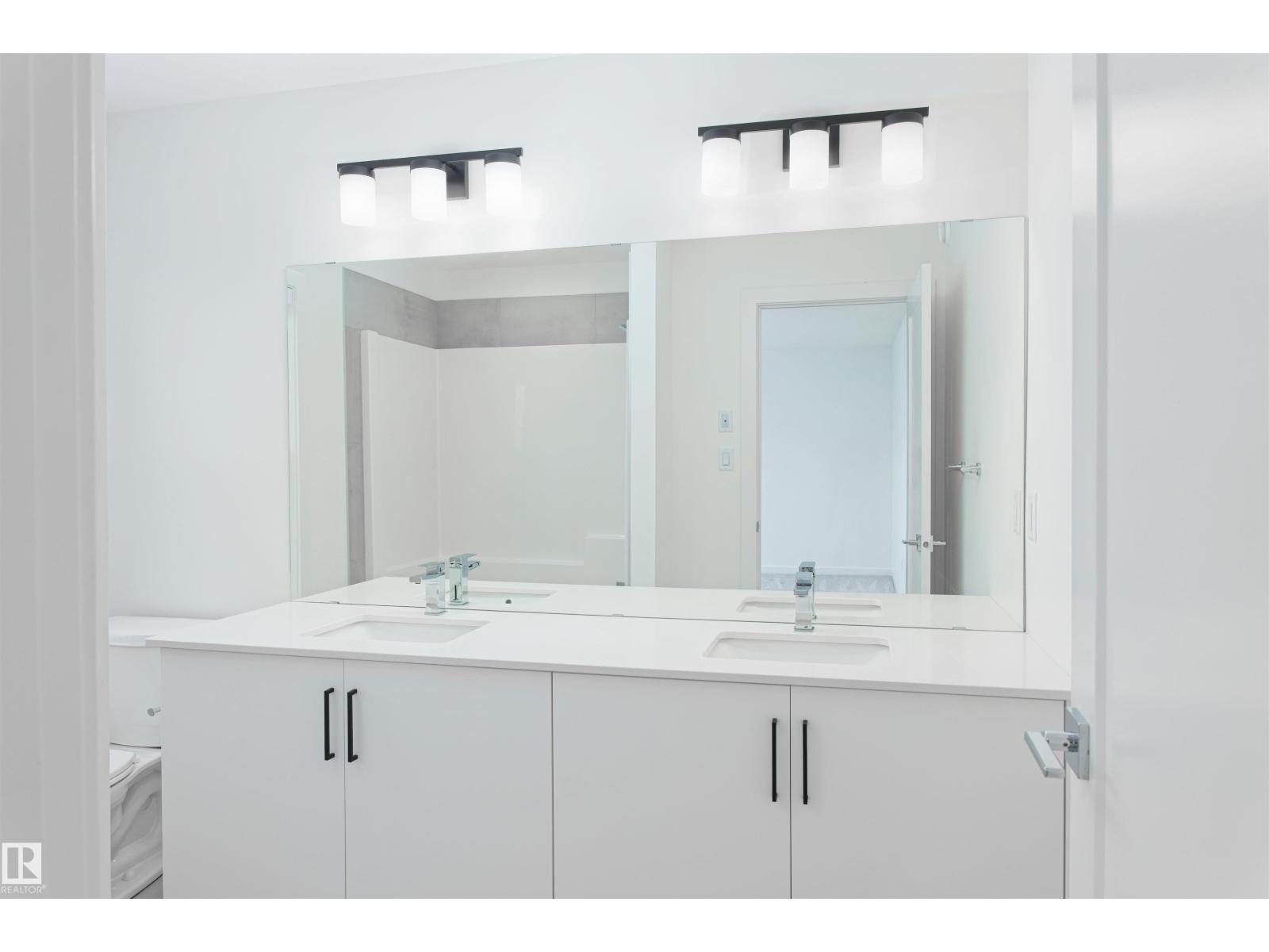 #4 5 RONDEAU DR, St. Albert