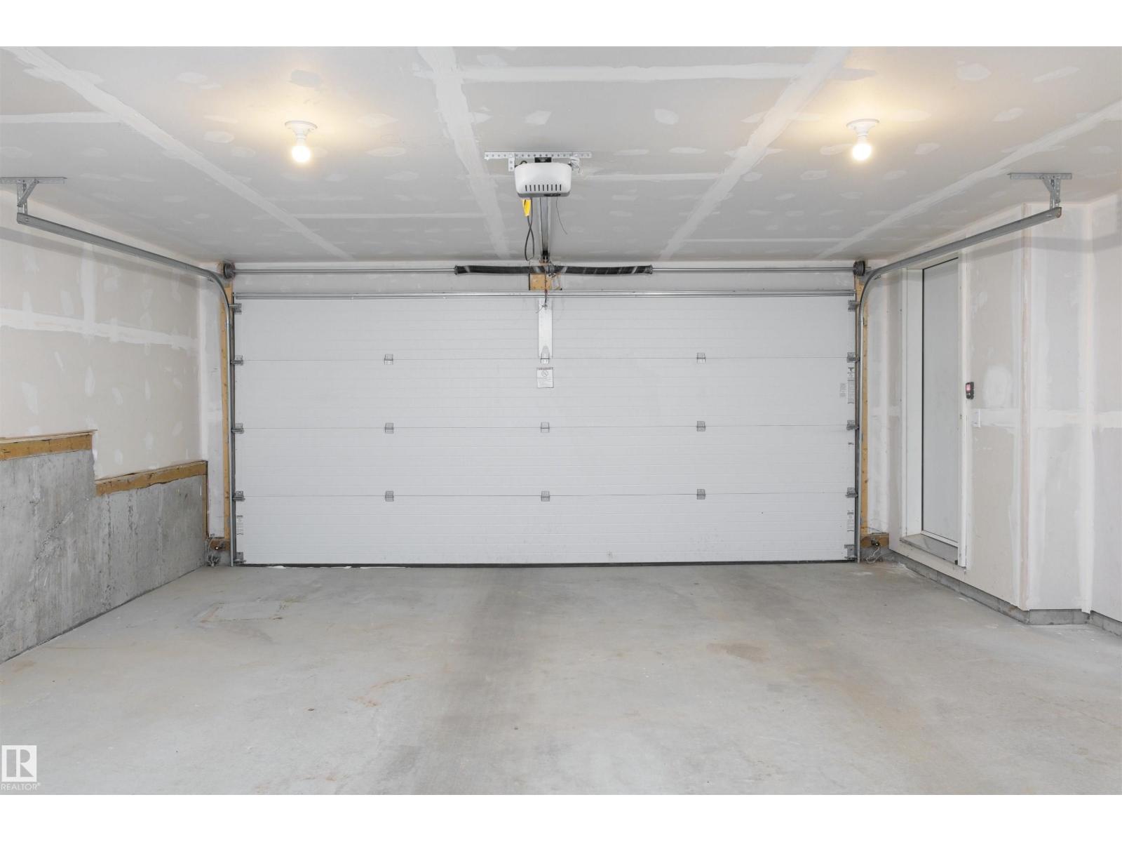 #4 5 RONDEAU DR, St. Albert