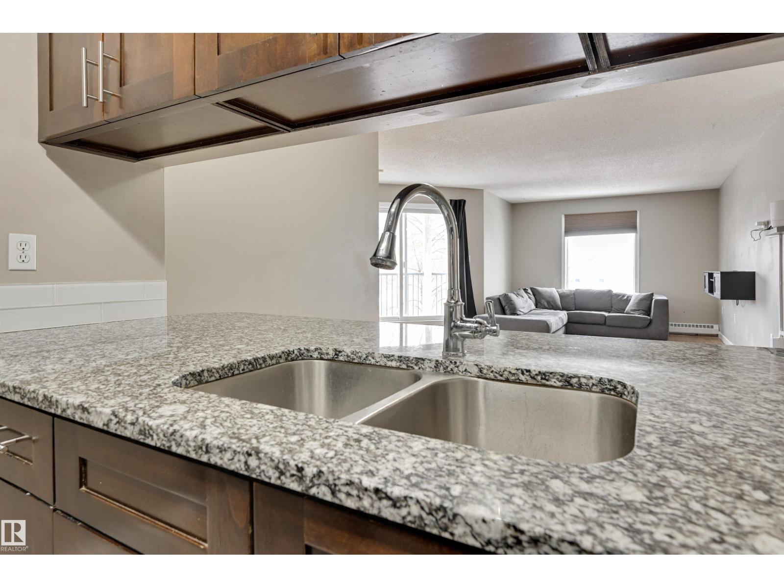 #302 9620 174 ST NW, Edmonton