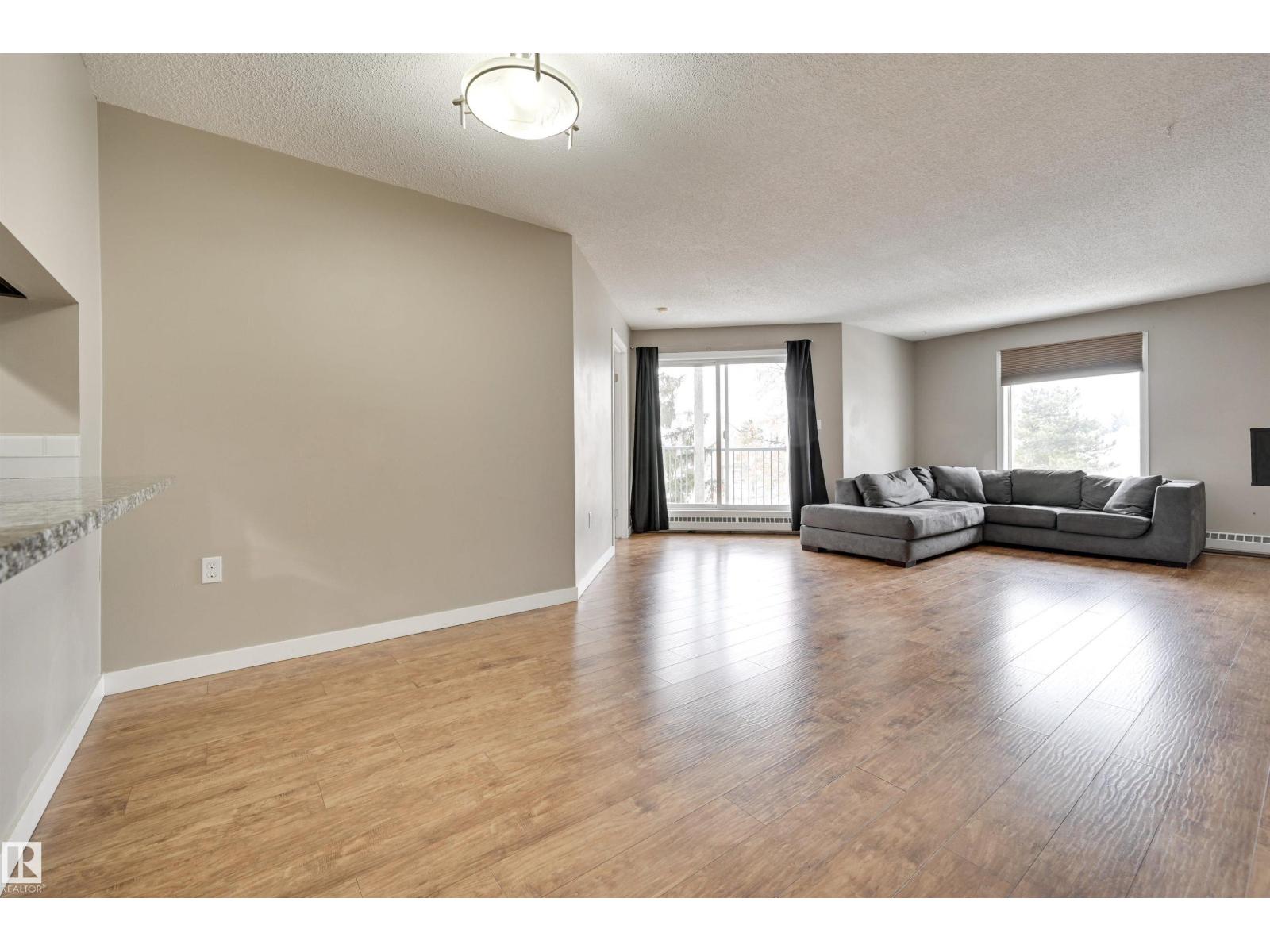 #302 9620 174 ST NW, Edmonton